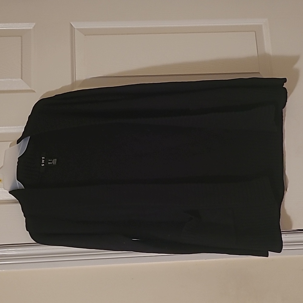 Black caradigan with pockets